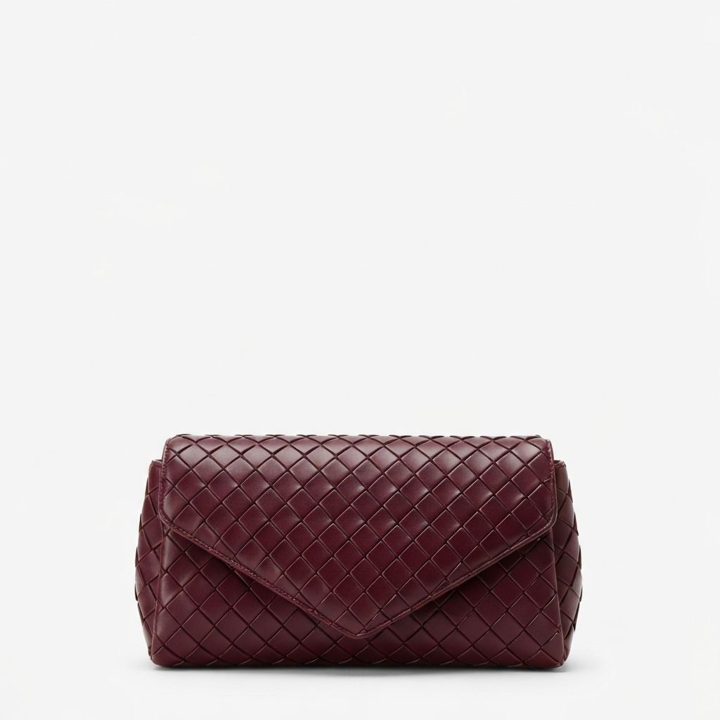Bottega Veneta Cassette burgundy front